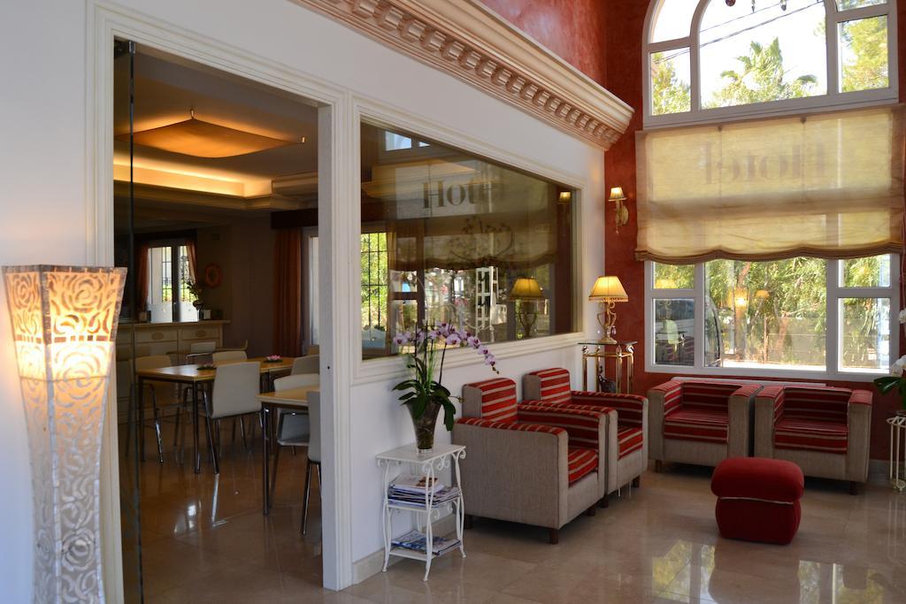 Hotel Versalles Granja de Rocamora 外观 照片